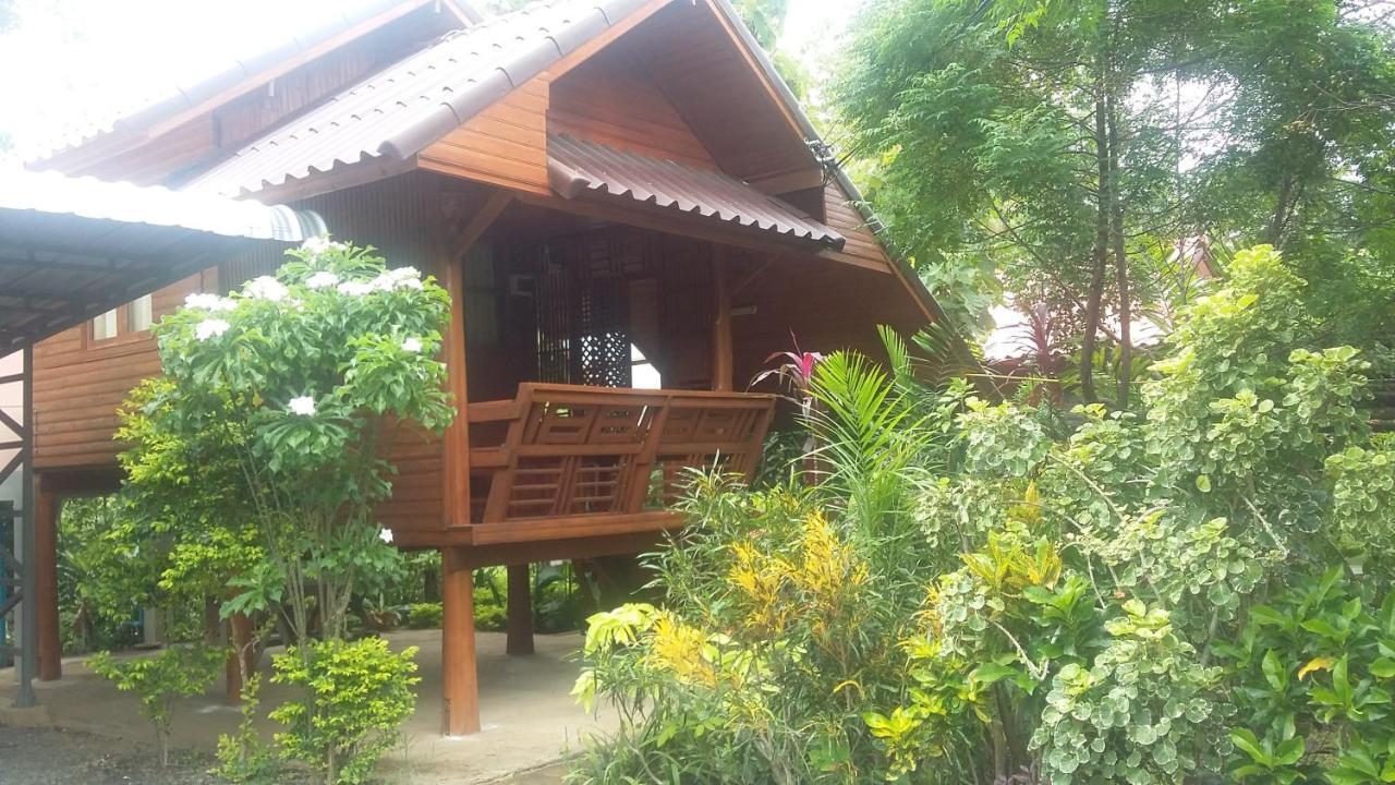 Samnaree Garden House Hotel Ban Phae Mai Bagian luar foto